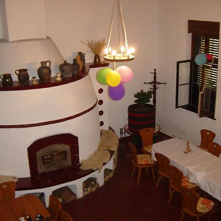 Bed and Breakfast Nitt Pince és Panzió à Kisharsány Extérieur photo