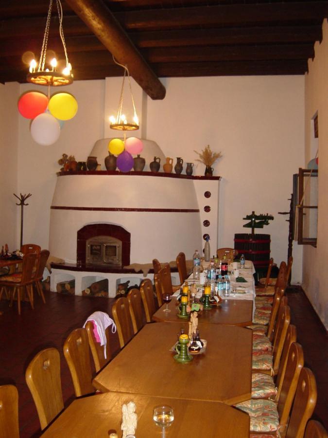 Bed and Breakfast Nitt Pince és Panzió à Kisharsány Extérieur photo